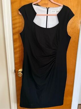 Calvin Klein Black Cap-Sleeve Midi Sheath Dress